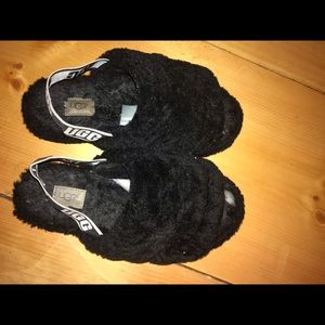 women’s UGG slippers sz 8